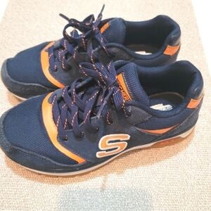 Skechers kids athletic shoes sneakers size 2